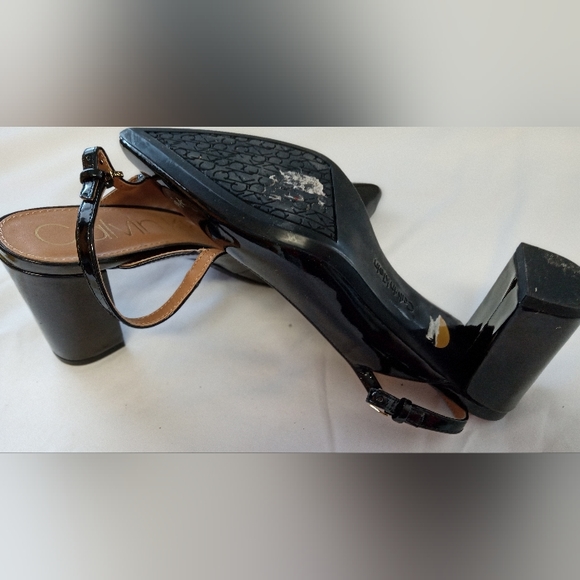 Shoes - Picture 5 of 5